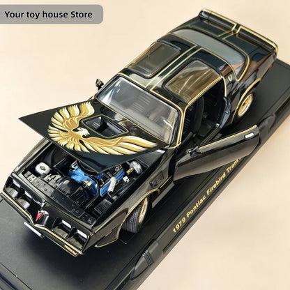 Die-cast 1:18 Scale 1979 Pontiac Firebird Tram Simulation Alloy Static Car Model Gift Toy Ornament Birthday Gift Home Decoration