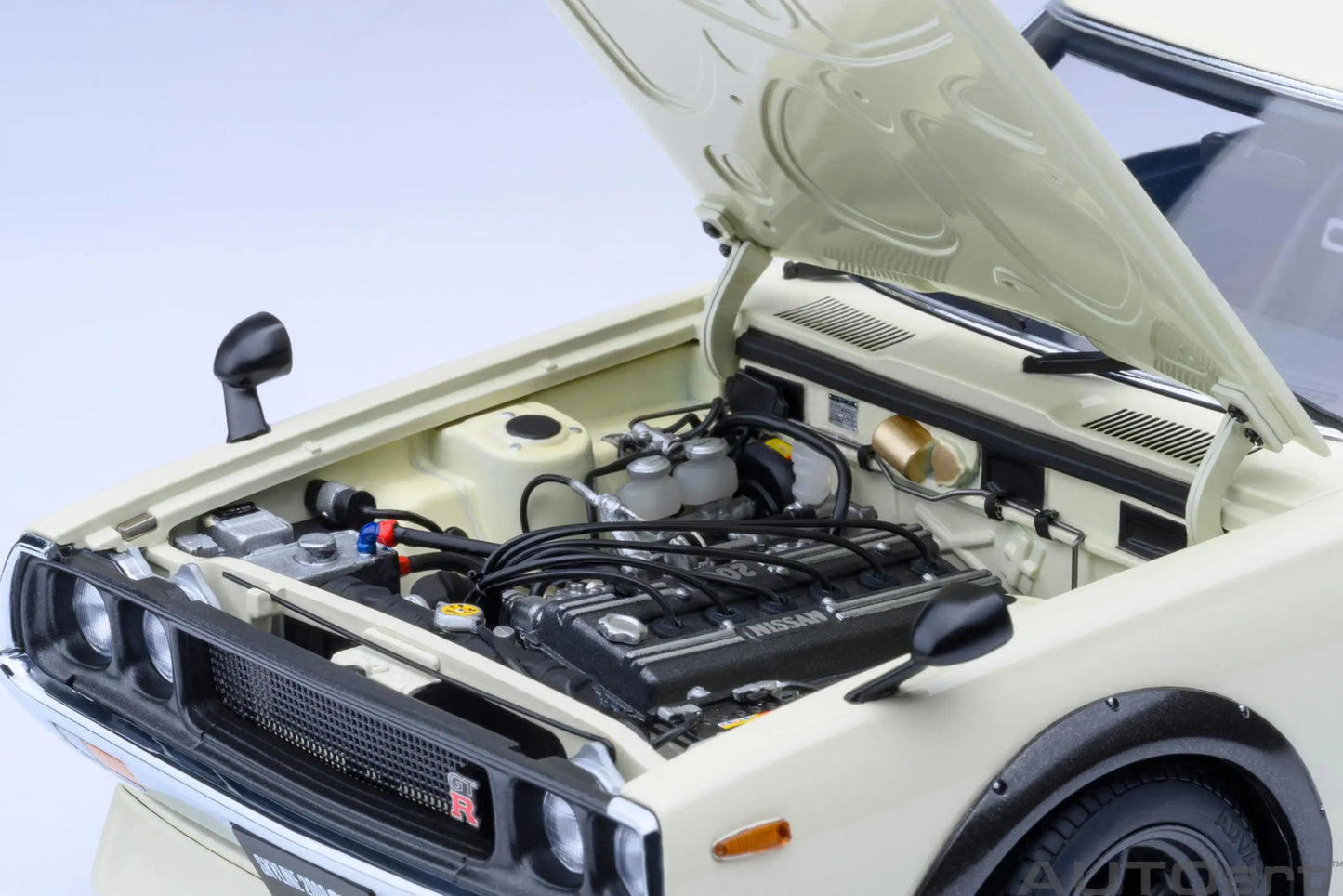 NISSAN SKYLINE 2000 GT-R (KPGC110) TUNED VERSION RS WATANABE WHEEL AUTOart 1/18 Static display model gift collection
