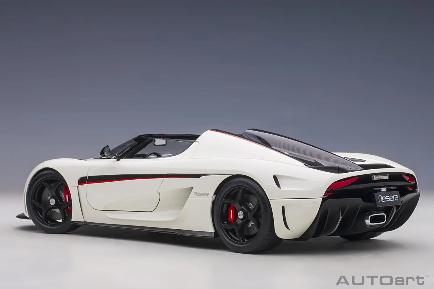 AUTOart model 1/18 Scale New  Koenigsegg Regera car model Static Decorative Items Holiday Gift Collection