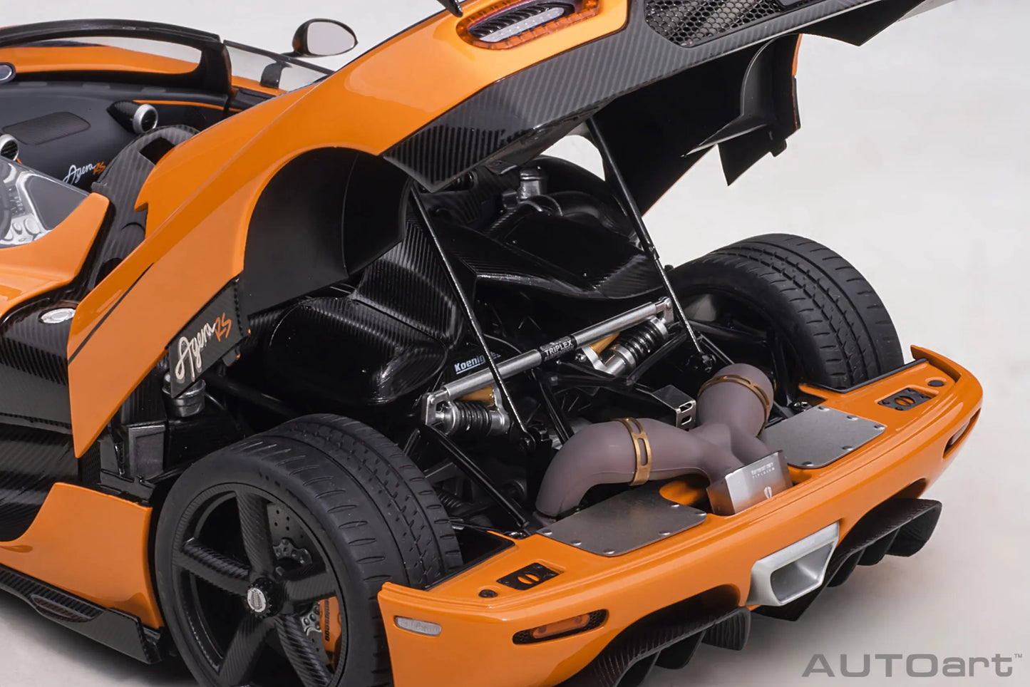 Autoart model 1/18 Scale New KOENIGSEGG AGERA RS car model Static Decorative Items Gift Collection