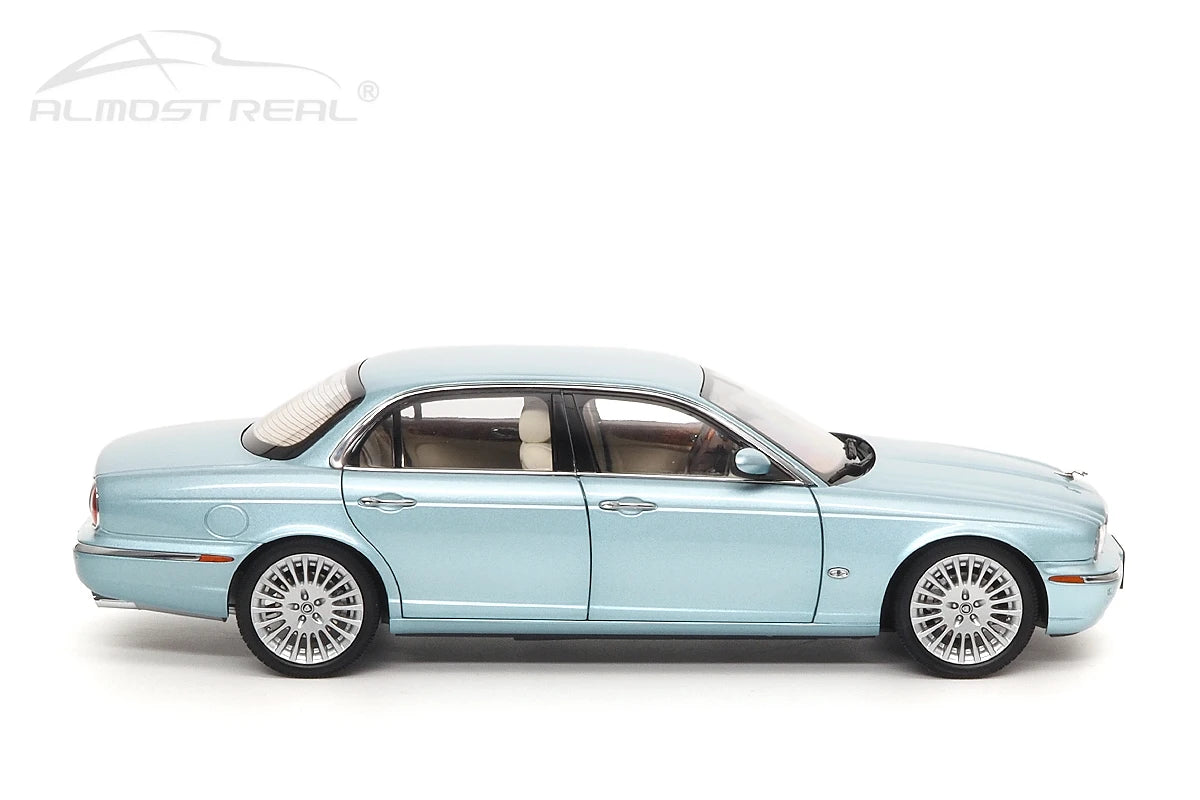 Almost Real AR 1/18 Jaguar XJ6 X350 Car models give gifts to friends Adult toys Birthday gifts to friends Company show metal