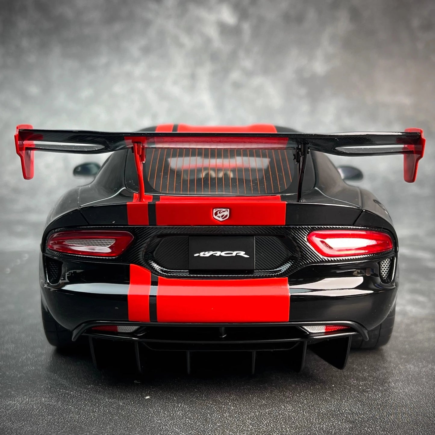 AUTOART New 1/18 scale DODGE VIPER ACR 2017 car model Static display Collection Holiday gift