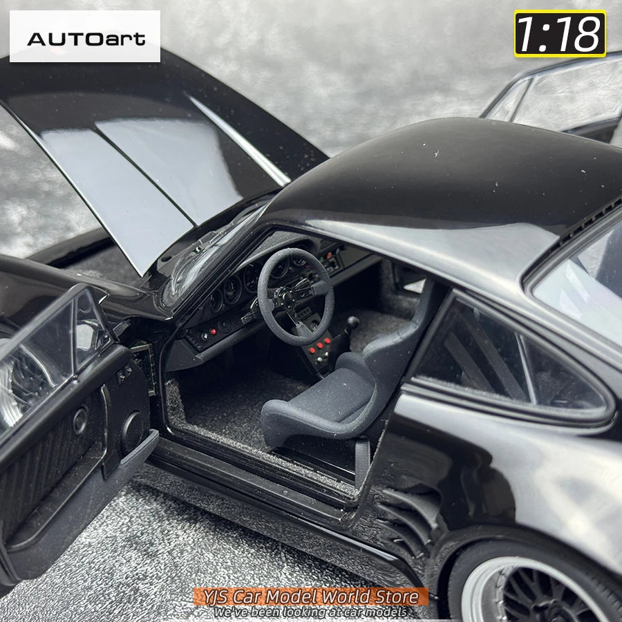 AUTOART 1/18 PORSCHE 911 (930) Turbo Car Model