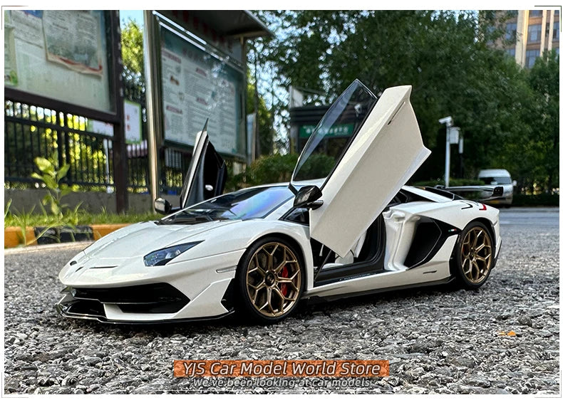 AUTOART 1/18 Lamborghini Aventador SVJ Car Model