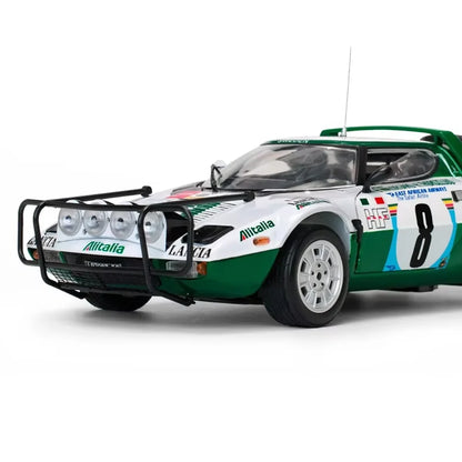 WELLY 1/18 Lancia Stratos HF #8 1975 Rally Car Model
