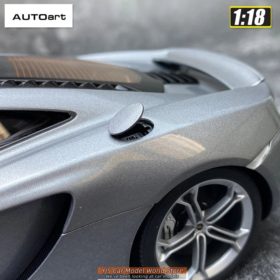 AUTOART Diecast car model 1/18McLaren MP4-12C Static display car models  Collect festival gifts