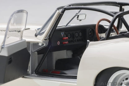 AUTOART  1:18  Jaguar Lightweight E-Type  Car model  Send to a friend Holiday gift Model collection