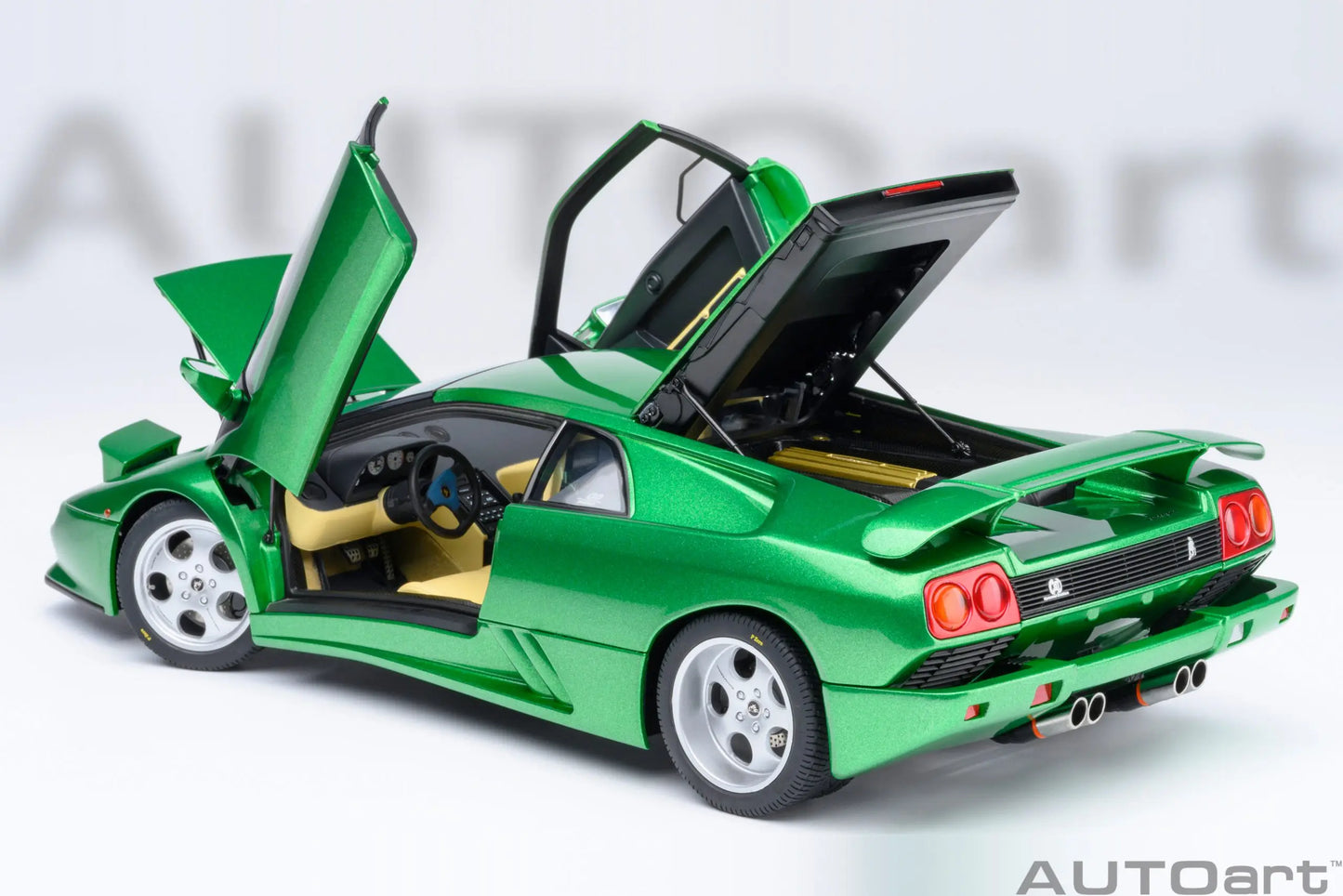 AUTOART 1:18  Diablo SE30 Jota Static Display Model - Collector's Gift Edition Holiday gift