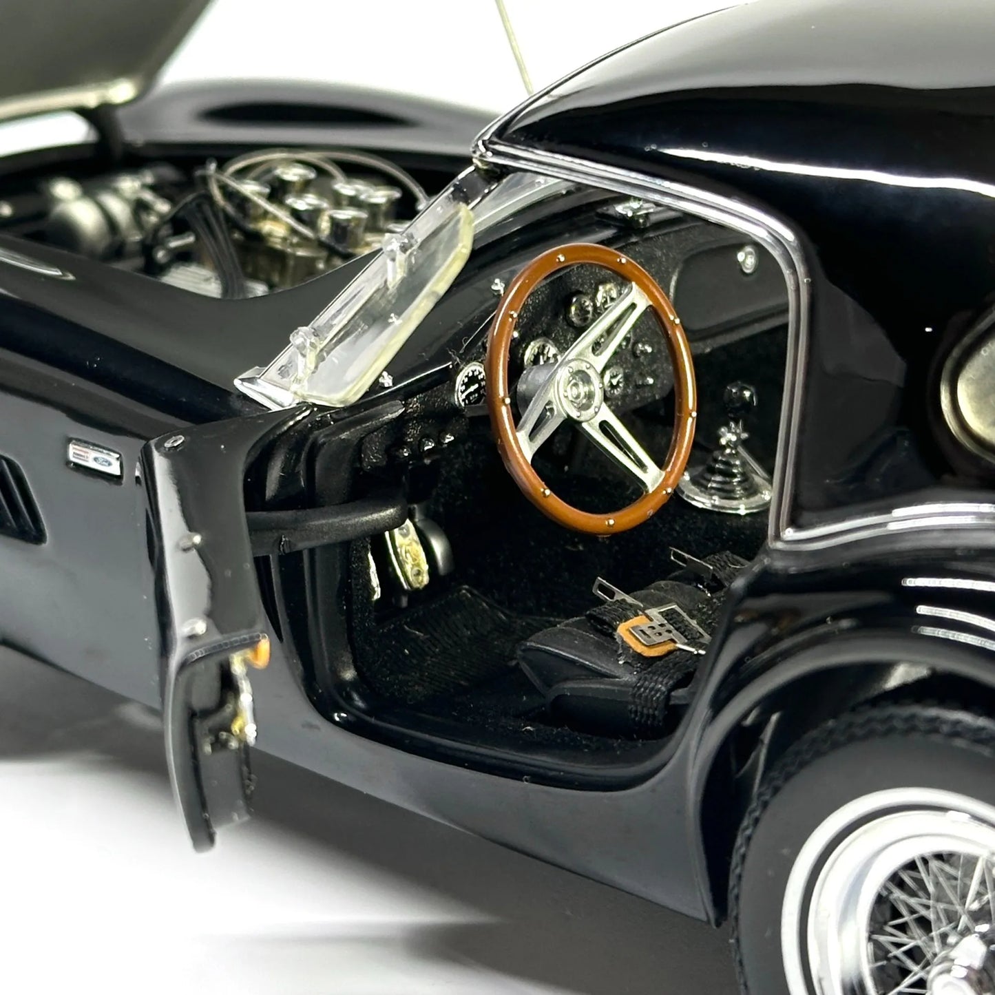 Exoto 1:18 AC Cobra Shelby 289 Black Simulation Limited Edition All Open Alloy Metal Static Car Model Toy Gift
