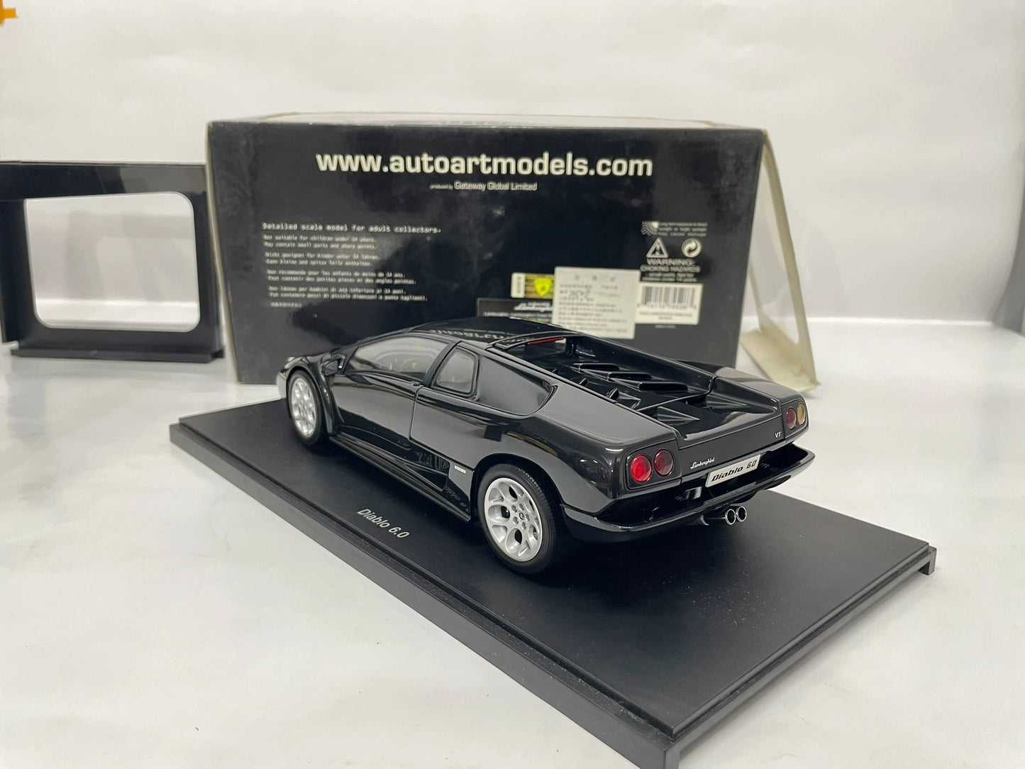 Autoart 1:18 Diablo Black Simulation Limited Edition All Open Alloy Metal Static Car Model Toy Gift