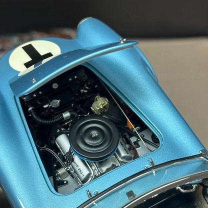 Exoto 1:18 AC Cobra Shelby 260 1962 Simulation Limited Edition All Open Alloy Metal Static Car Model Toy Gift