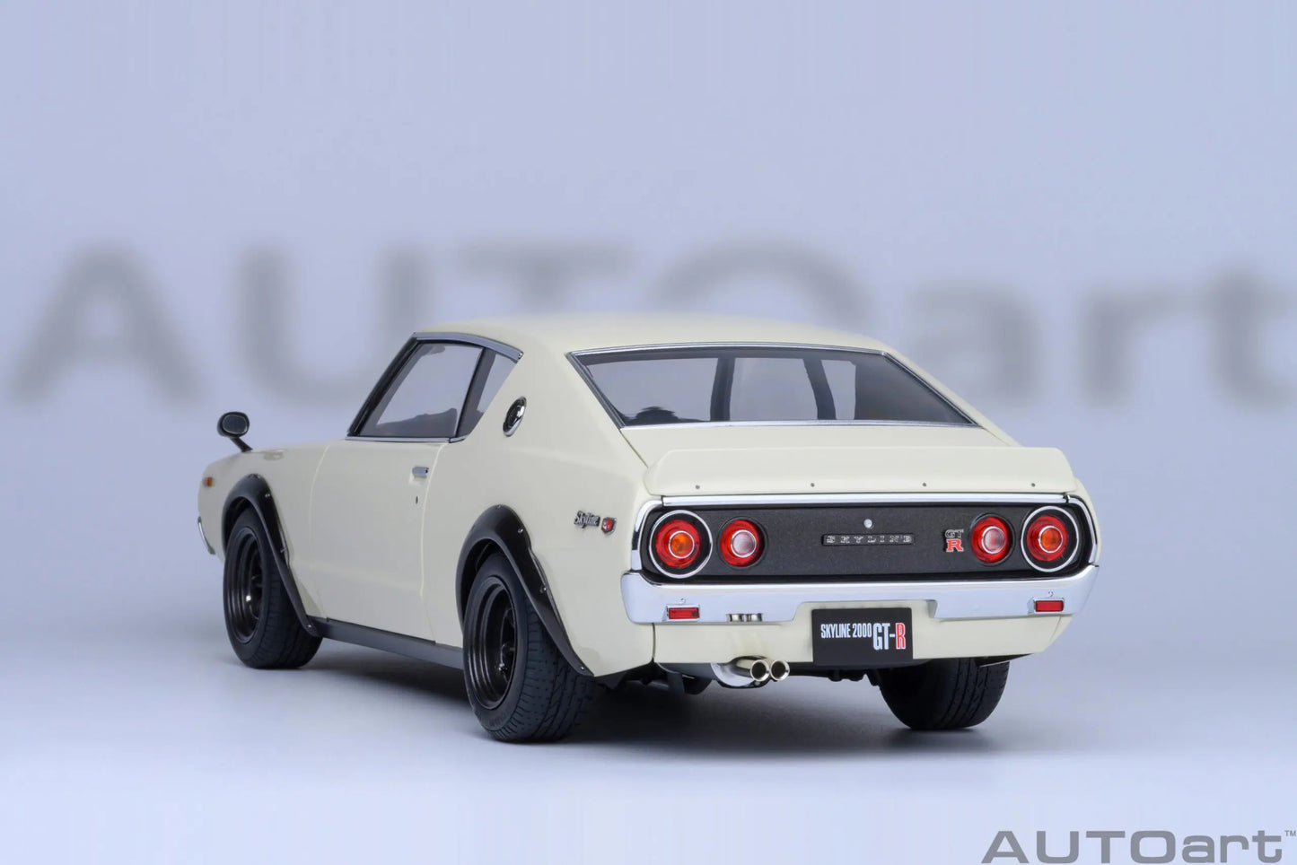 NISSAN SKYLINE 2000 GT-R (KPGC110) TUNED VERSION RS WATANABE WHEEL AUTOart 1/18 Static display model gift collection
