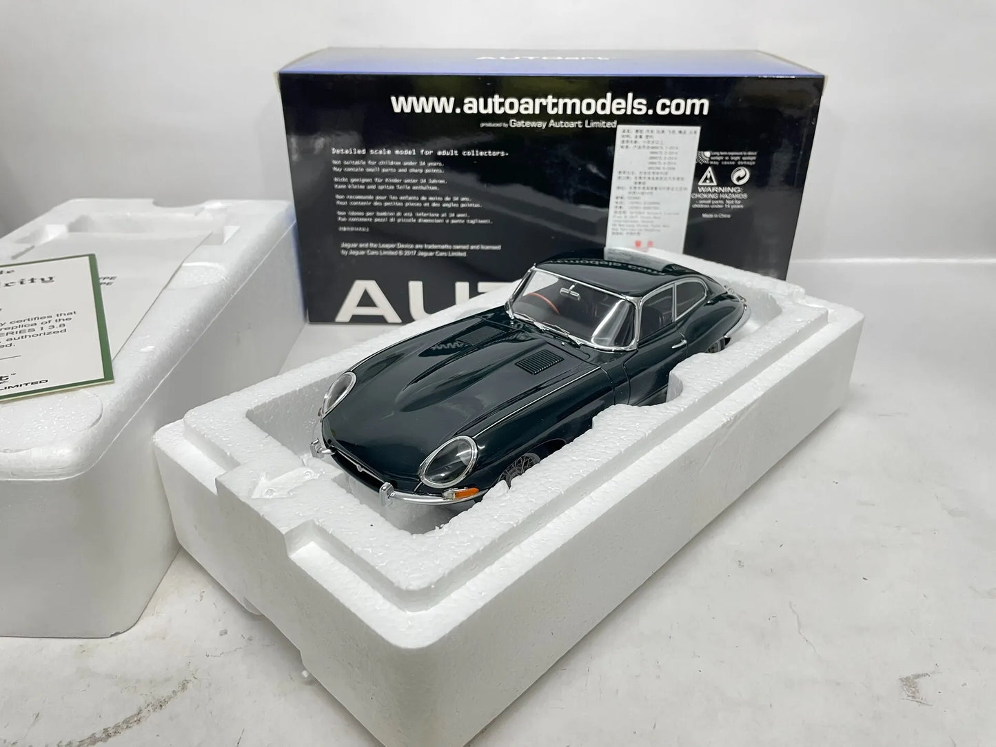 Autoart 1:18 E-Type Coupe Green Simulation Limited Edition All Open Alloy Metal Static Car Model Toy Gift