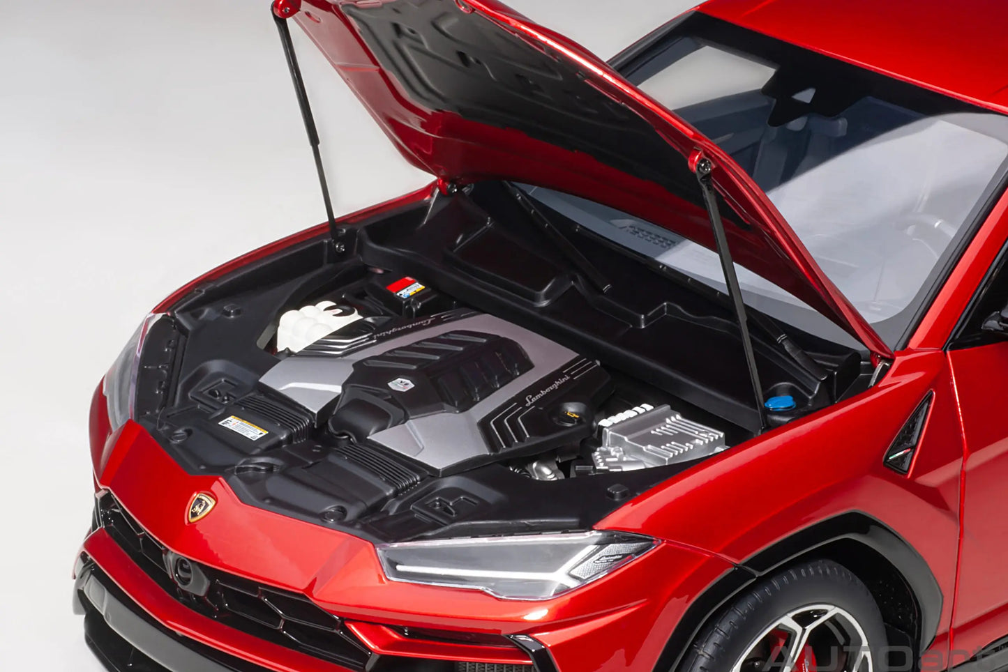 AUTOART New model 1/18 scale LAMBORGHINI URUS   car model Static display Collection Holiday gift