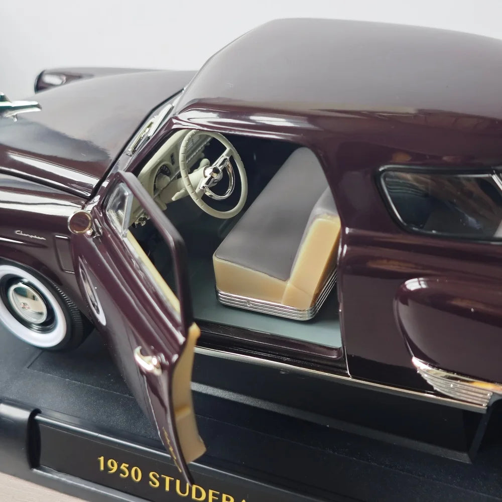 1:18 Scale Diecast Alloy Model 1950 Studebaker Champion Vintage Car with Opening Doors Collection Display Toy for Car Fans