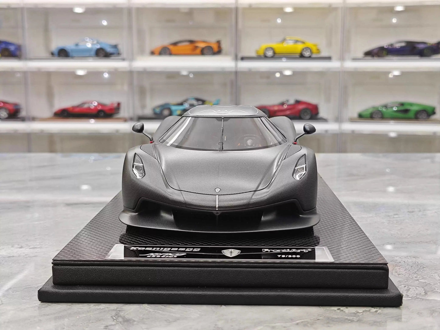 Frontiart Car Model 1/18 Koenigsegg Jesko Car Model Resin Model Limited Edition Cars Model Room Ornament Boy Collection Gift