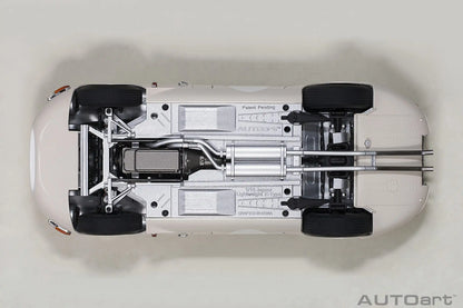 AUTOART  1:18  Jaguar Lightweight E-Type  Car model  Send to a friend Holiday gift Model collection