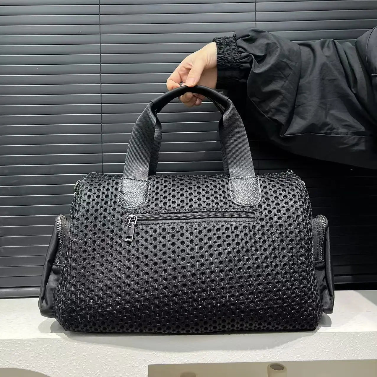 Ladies' fashionable mesh splicing casual handbag with multiple pockets, teddy bear doll, single shoulder diagonal cross bag
