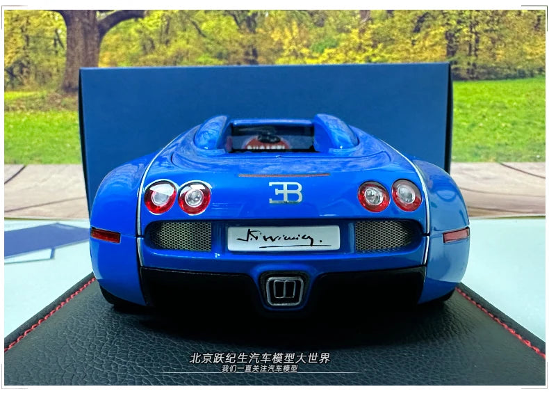 AUTOART 1:18 Bugatti  Veyron Sports car alloy car model plated interphase  Personal collection gift Compan