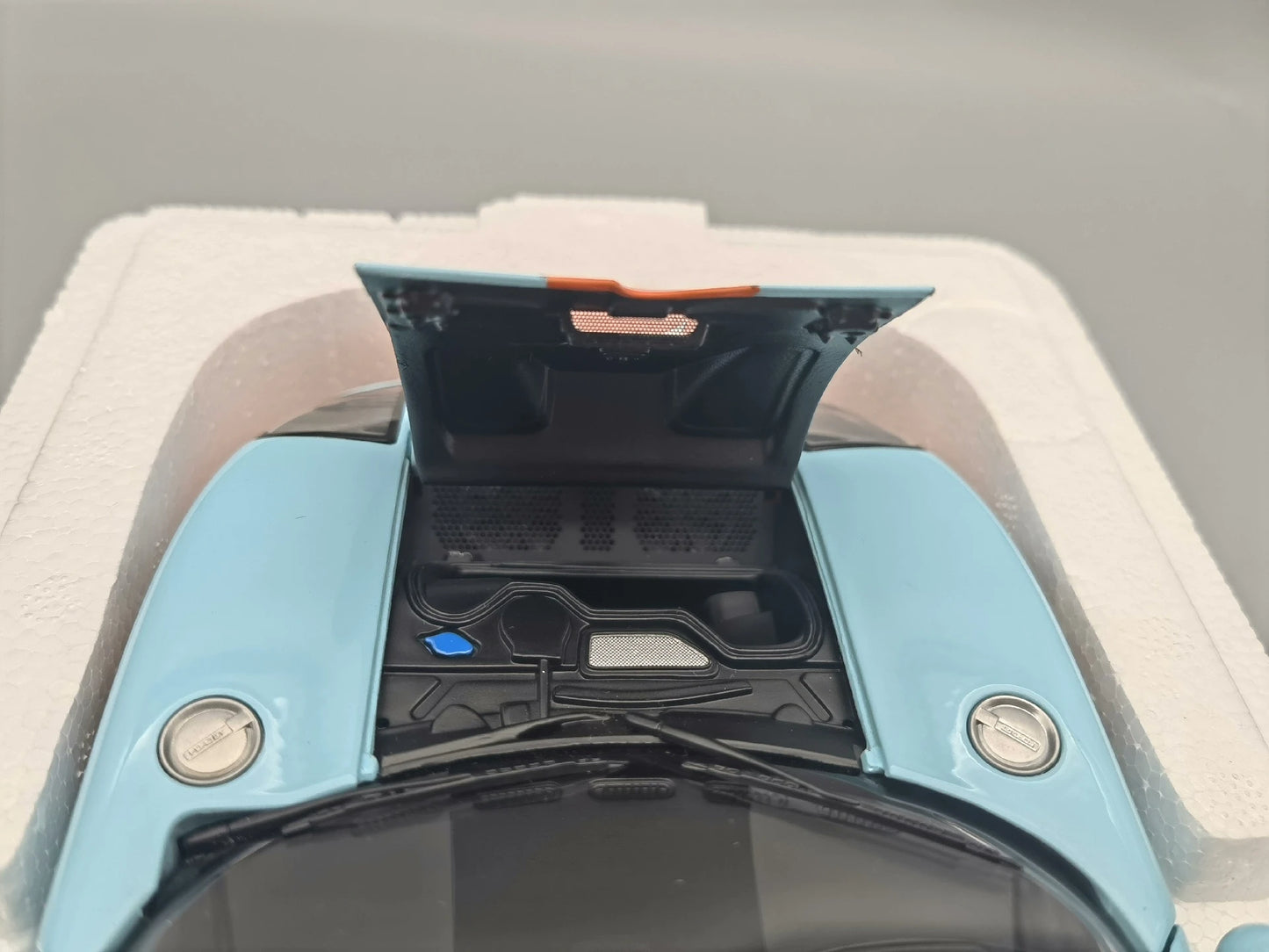 Autoart 1:18 GT40 No.40 Simulation Limited Edition All Open Alloy Metal Static Car Model Toy Gift