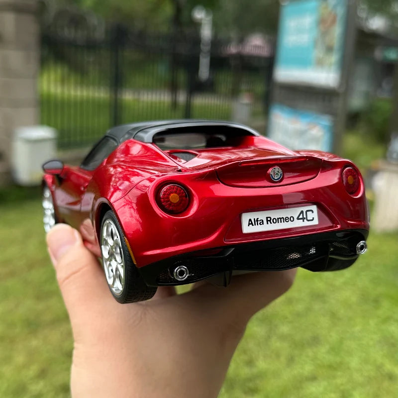 AUTOART 1/18 Alfa Romeo 4C Car Model