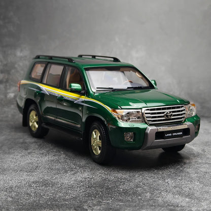 Car diecast model 1/18 LAND CRUISER 200 Green model static display holiday gift collection