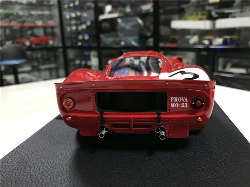 Top 1:18 Scale 330P4 1967 Sports Car Simulation Resin Car Model Toy Adult Fans Collection Gift Display Souvenir