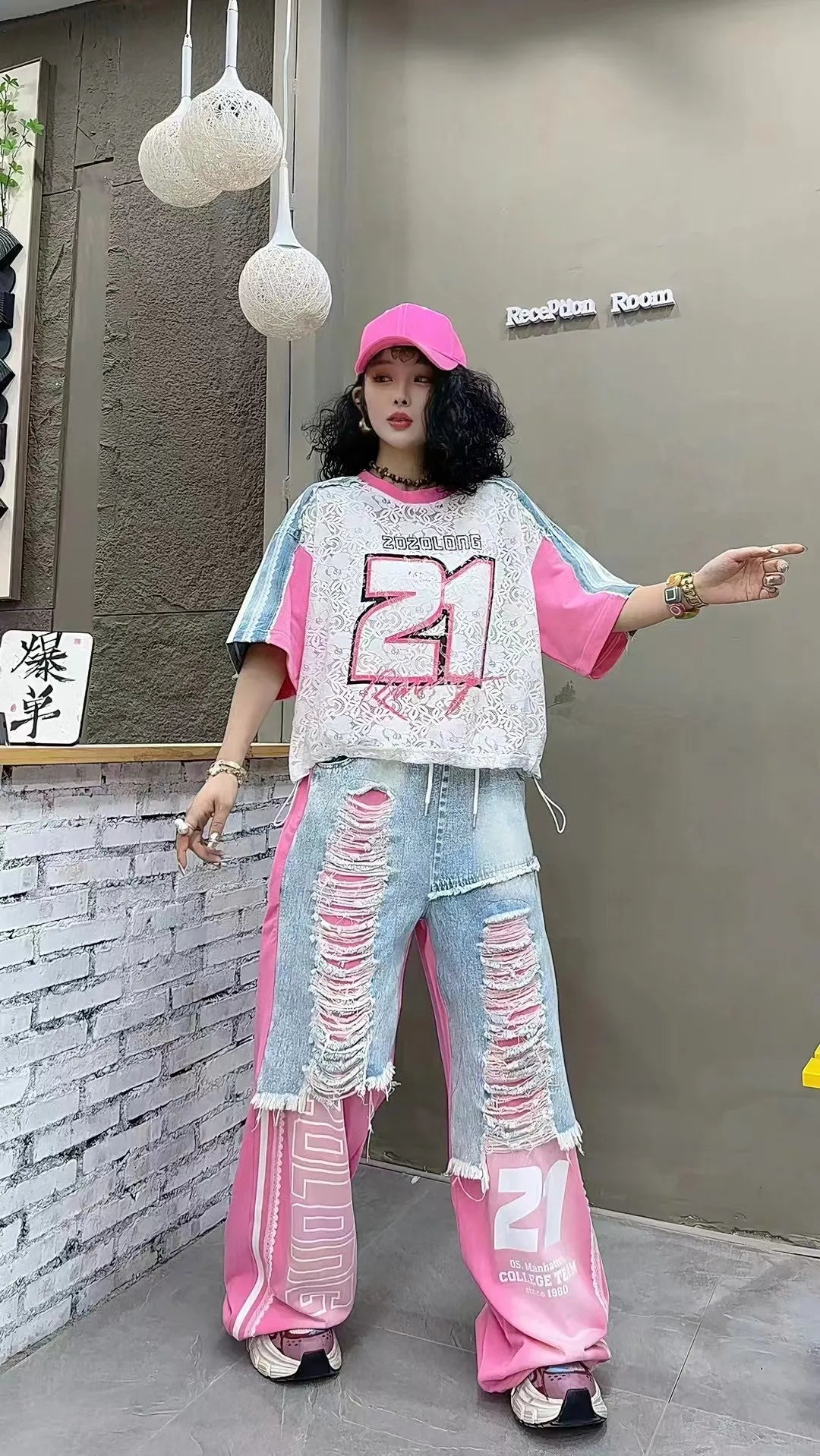 European Trend Suit Women's 2026 Summer New Printed Splicing Denim Ripped Loose Short-sleeved Straight Pants Tide