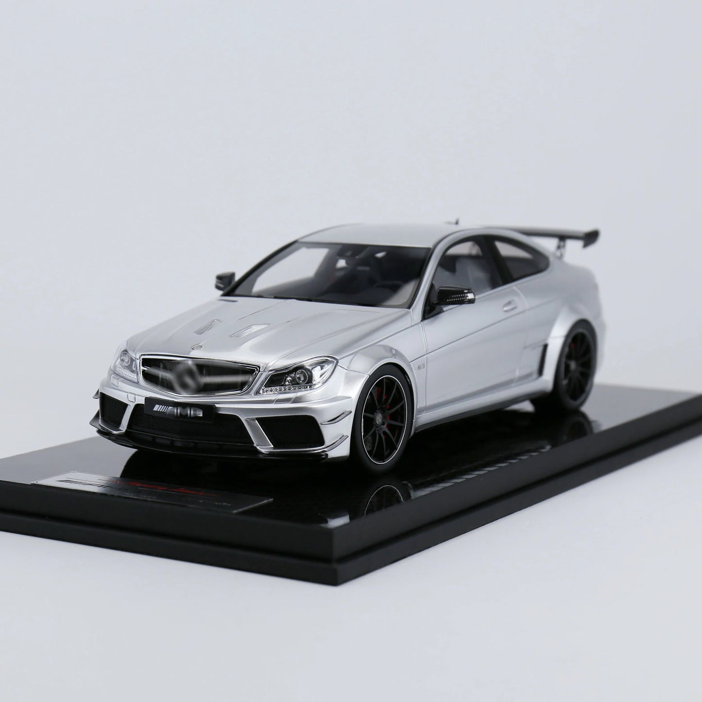1/18  C 63 Black Series resin model Memory Line collectibles