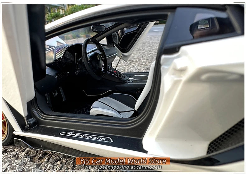 AUTOART 1/18 Lamborghini Aventador SVJ Car Model
