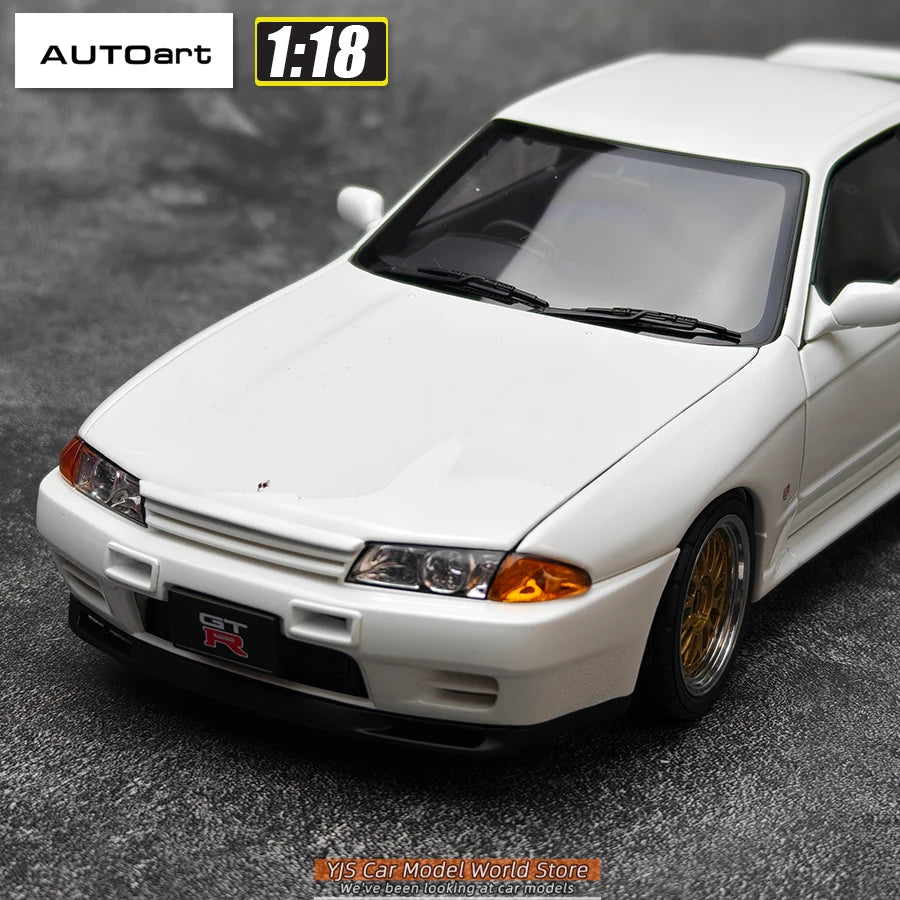 AUTOART 1/18 Nissan R32 V-SPEC II TUNED VERSION  Car model  Send to a friend  Personal collection Static ornamen
