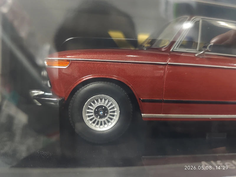 KK Bmw Special Offer Diecast 1/18 Scale Bmw Alloy Car Model Original Box Wrong Base