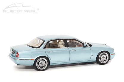 Almost Real AR 1/18 Jaguar XJ6 X350 Car models give gifts to friends Adult toys Birthday gifts to friends Company show metal