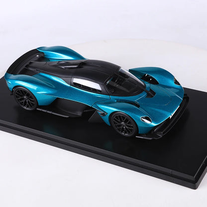 Maisto 1:18 2022 Valkyrie Green/Silver Alloy Model Car