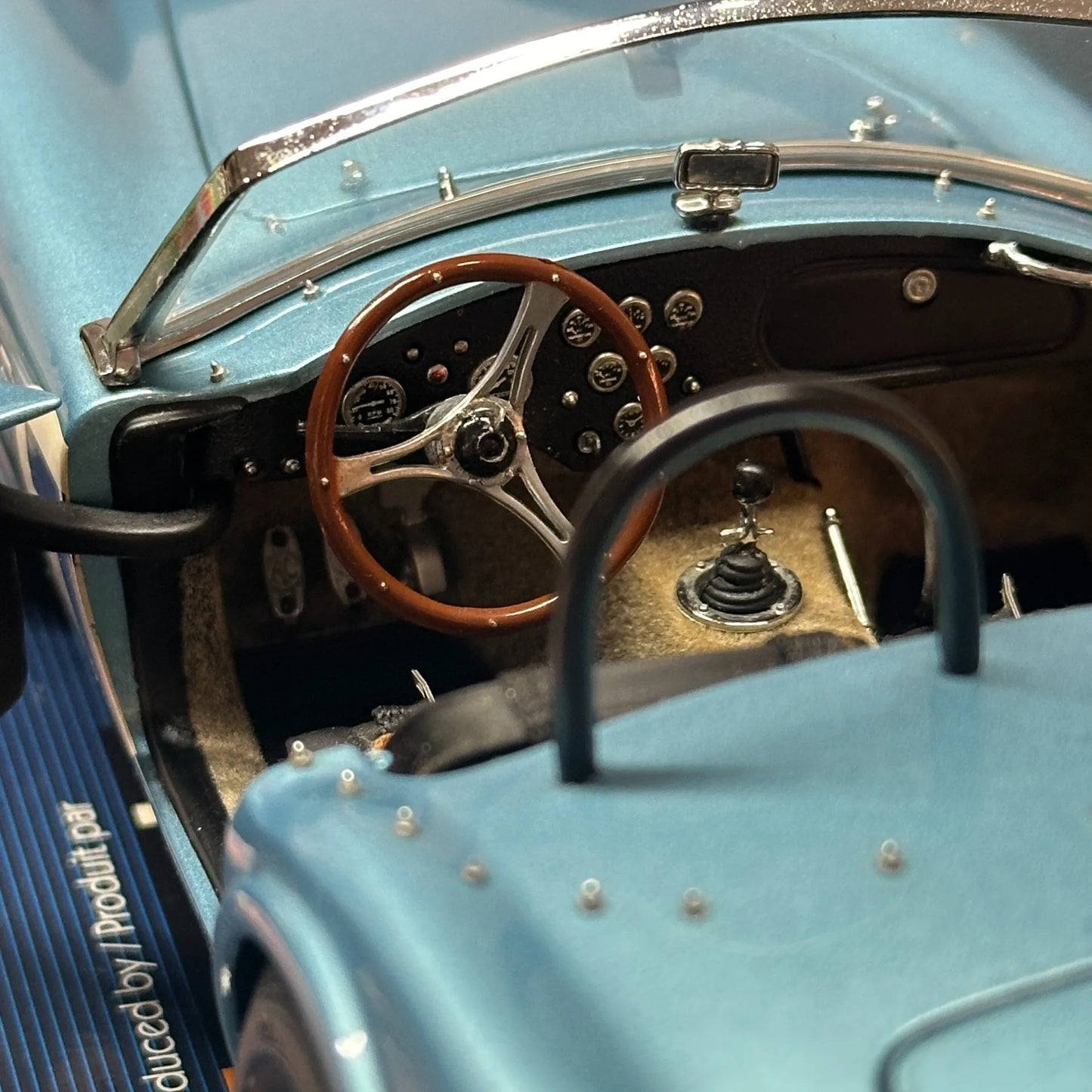 Exoto 1:18 AC Cobra Shelby 260 1962 Simulation Limited Edition All Open Alloy Metal Static Car Model Toy Gift