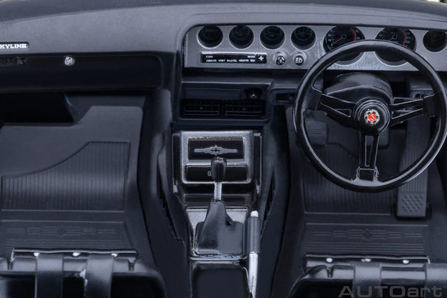 NISSAN SKYLINE 2000 GT-R (KPGC110) TUNED VERSION RS WATANABE WHEEL AUTOart 1/18 Static display model gift collection