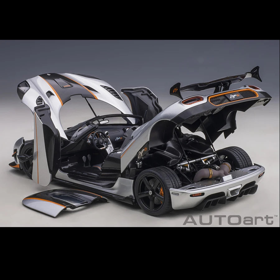 Autoart model 1/18 Scale New KOENIGSEGG AGERA RS car model Static Decorative Items Gift Collection
