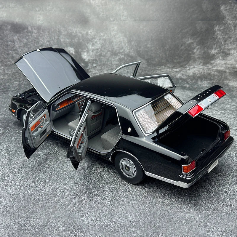 Almost Real Car model 1/18 Toyota Century alloy full open model 1997 black Static collection Collect Holiday gift