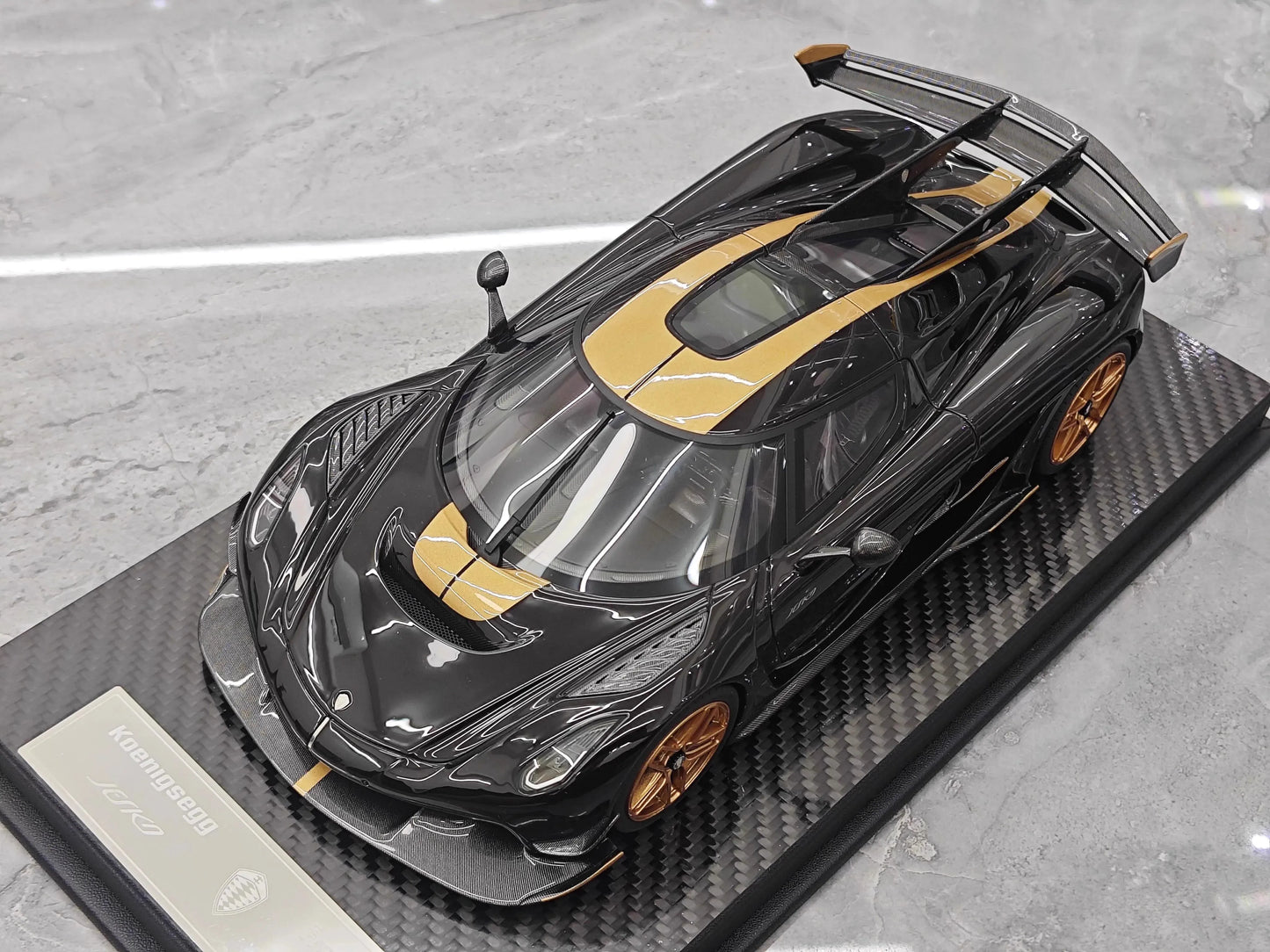 Frontiart Car Model 1/18 Koenigsegg Jesko Car Model Resin Model Limited Edition Cars Model Room Ornament Boy Collection Gift