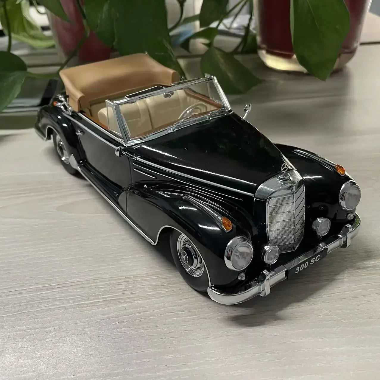 1:18 Benz Convertible Car Model Die-cast Alloy Collection 300 Sc Cabriolet 1957 & Coupe 1955 The Paint Defective