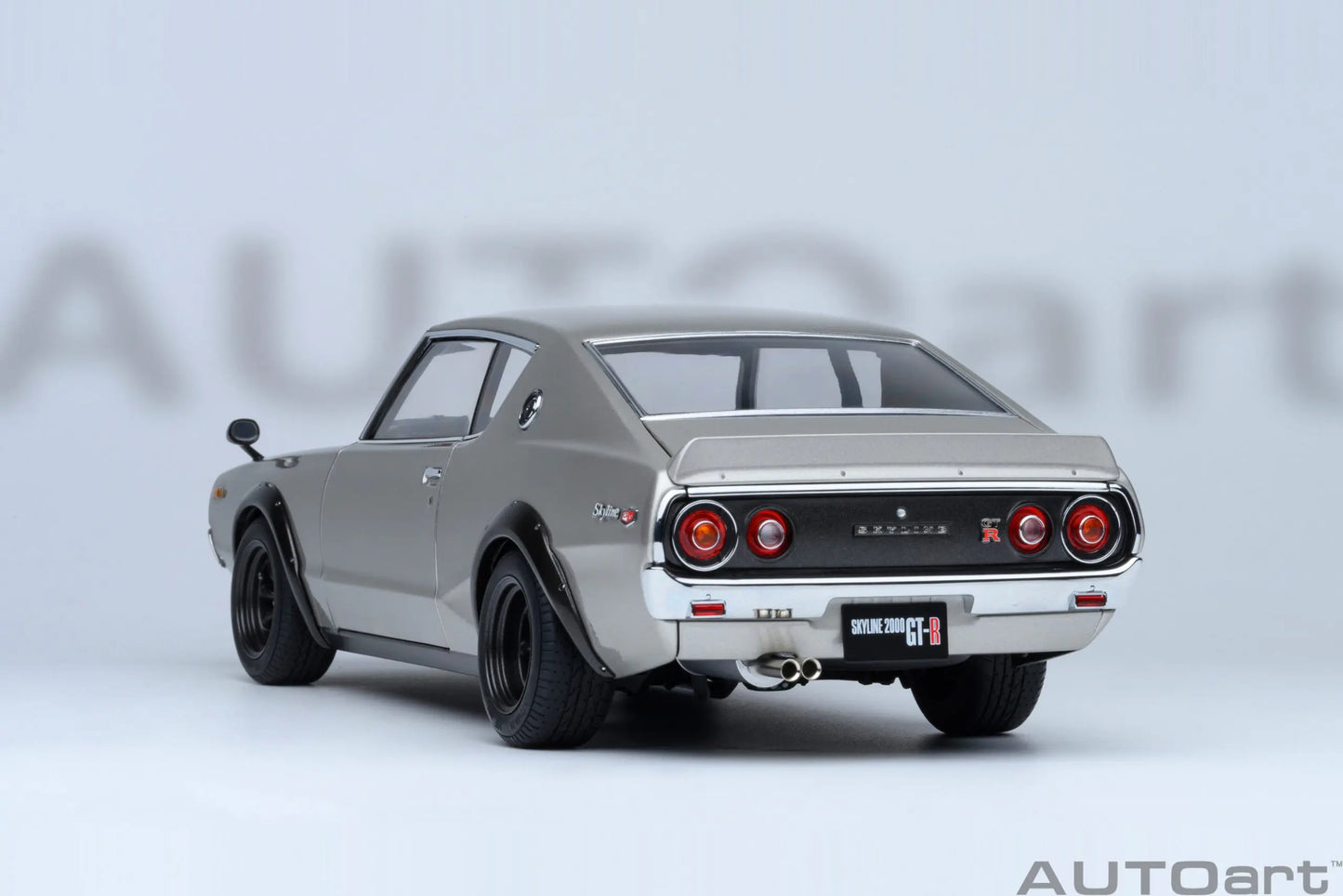 NISSAN SKYLINE 2000 GT-R (KPGC110) TUNED VERSION RS WATANABE WHEEL AUTOart 1/18 Static display model gift collection