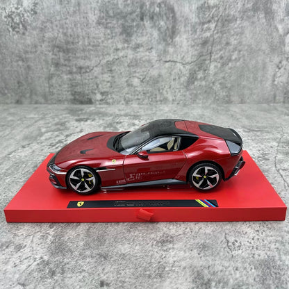 Bburago 1/18 Ferrari 12 Cilindri Car Model
