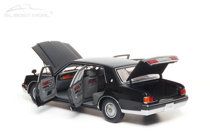 Almost Real Car model 1/18 Toyota Century alloy full open model 1997 black Static collection Collect Holiday gift