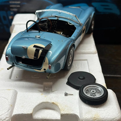 Exoto 1:18 AC Cobra Shelby 260 1962 Simulation Limited Edition All Open Alloy Metal Static Car Model Toy Gift