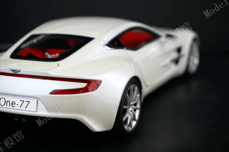 Autoart 1:18 One-77 Simulation Limited Edition All Open Alloy Metal Static Car Model Toy Gift