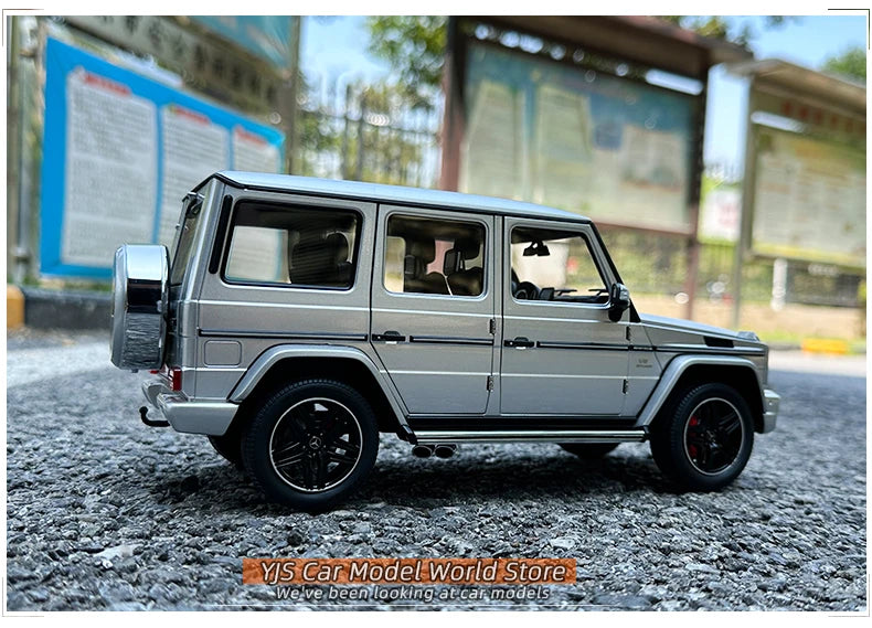AUTOART 1:18 G63 2017 Car model SUV  Personal collection of holiday gifts