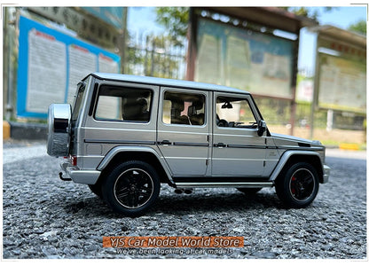 AUTOART 1:18 G63 2017 Car model SUV  Personal collection of holiday gifts