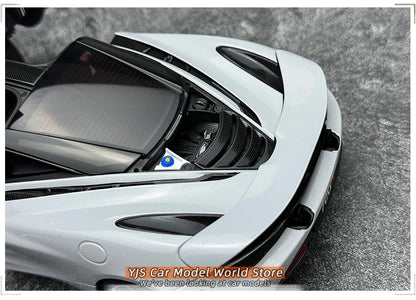 AUTOart 1:18 scale for McLaren 720S  Sports car model static display pieces holiday gift collection