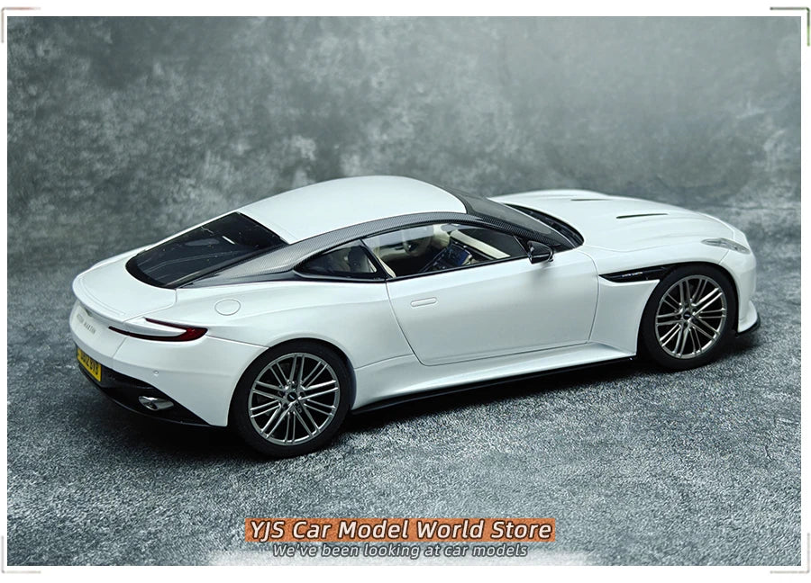 Xiao Guang 1/18 Aston Martin DB12 Car Model