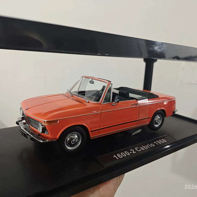 KK Bmw Special Offer Diecast 1/18 Scale Bmw Alloy Car Model Original Box Wrong Base